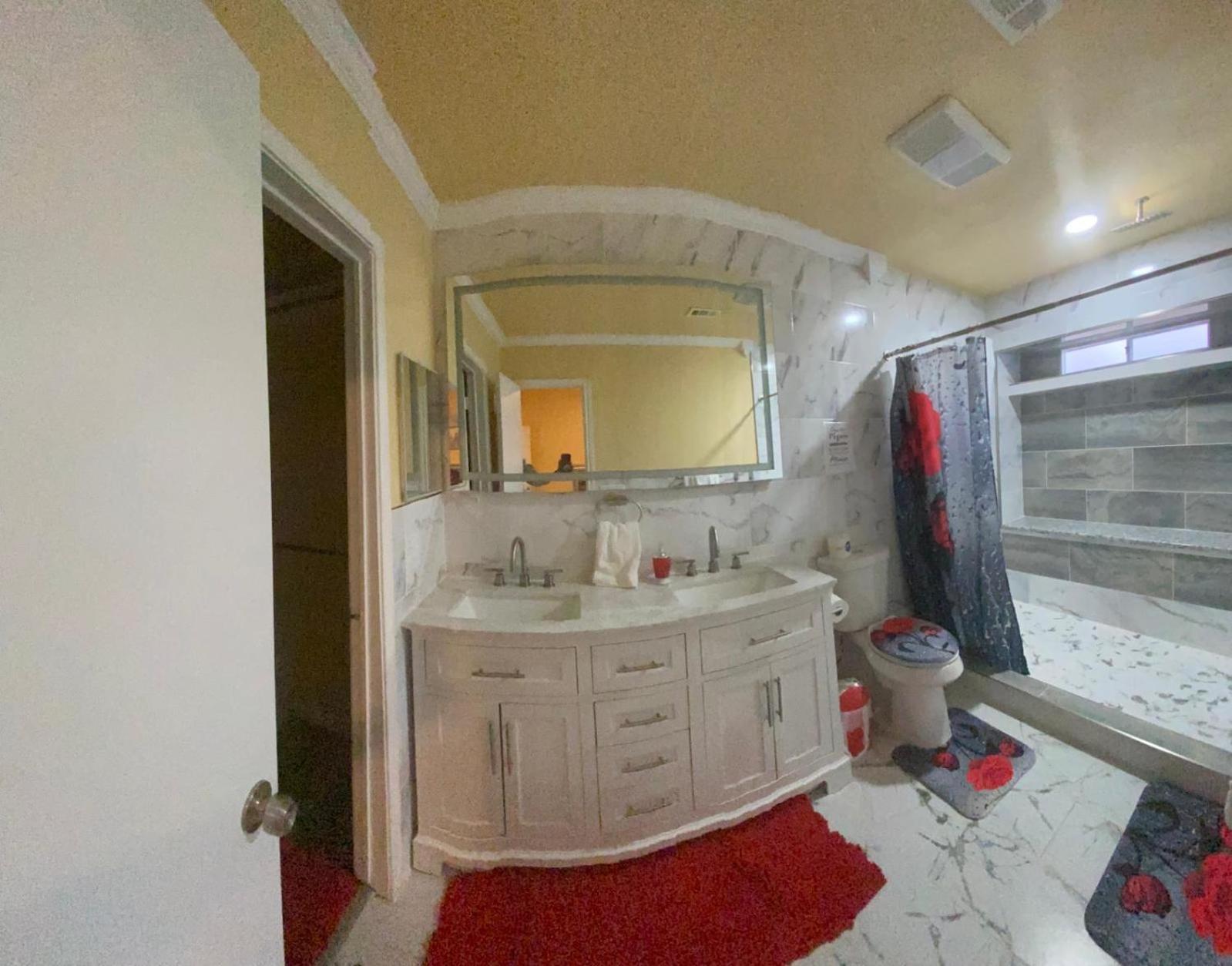 Charming 3 Bed 2 Bath In Ne San Antonio