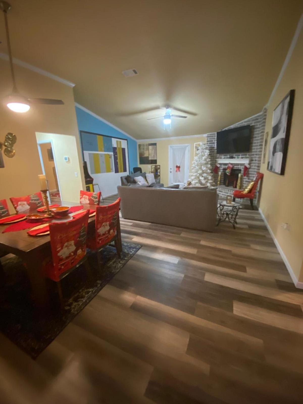 Charming 3 Bed 2 Bath In Ne * San Antonio
