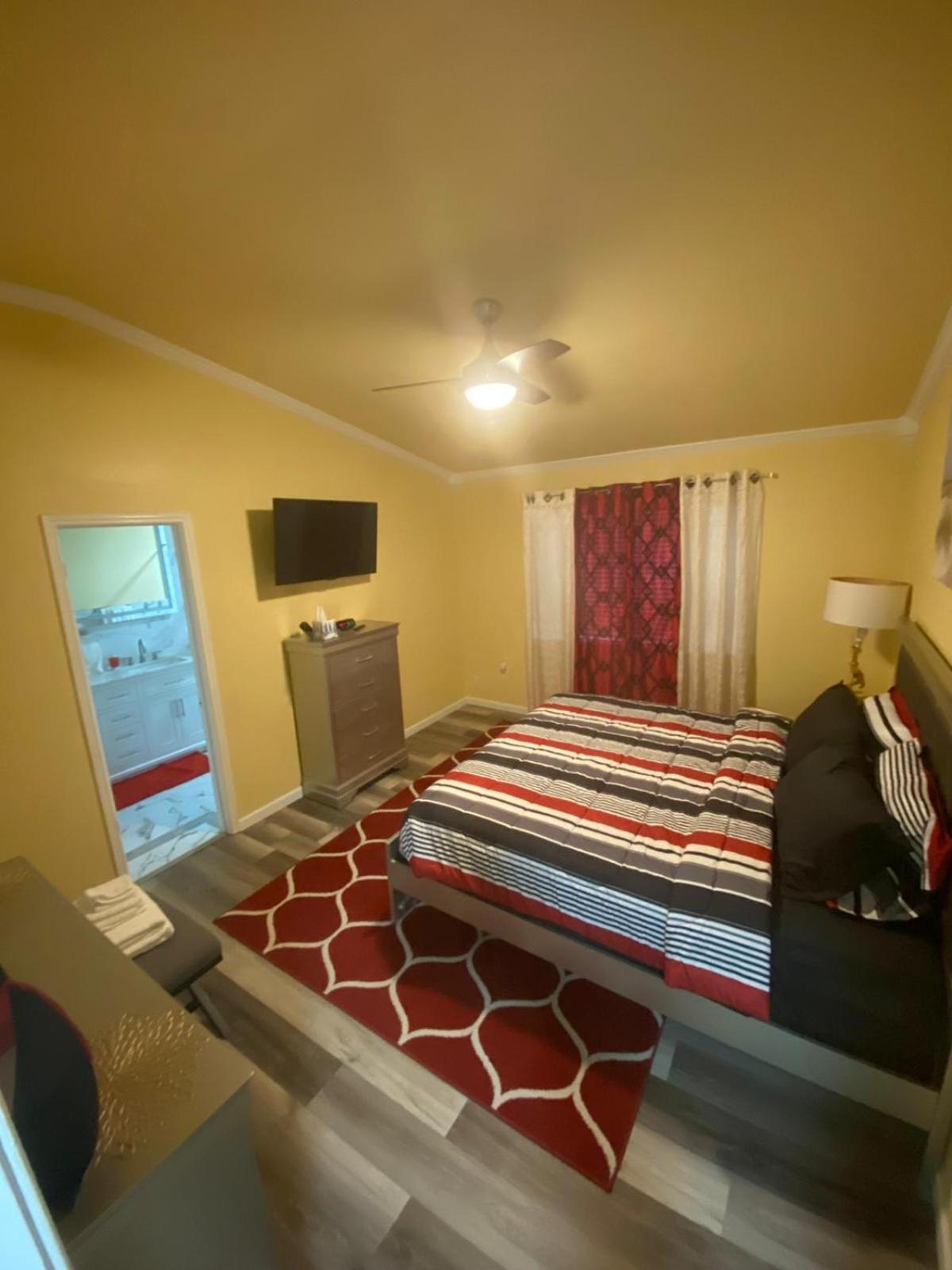 Charming 3 Bed 2 Bath In Ne San Antonio