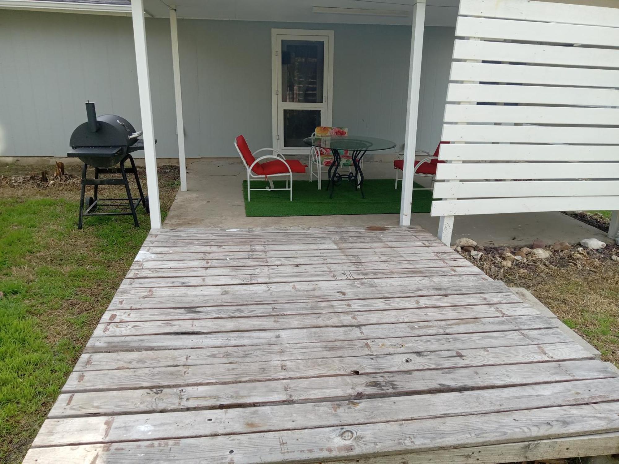 Charming 3 Bed 2 Bath In Ne San Antonio