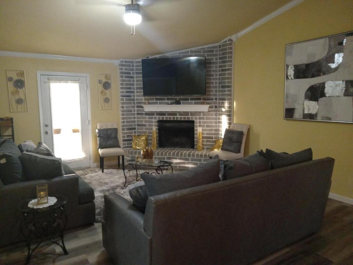 Charming 3 Bed 2 Bath In Ne Ferienhaus San Antonio